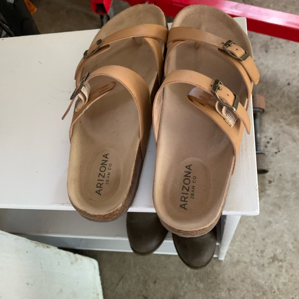 Shoes - Picture 4 of 4